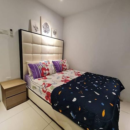 איפוה Aiera Homestay @ Meru Casa Kayangan מראה חיצוני תמונה