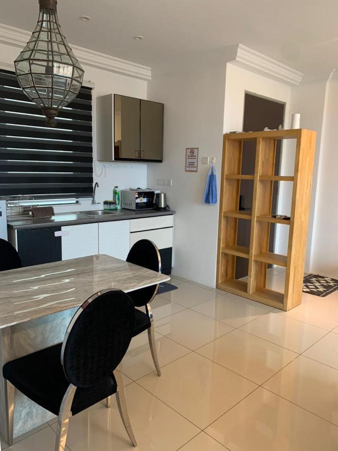 איפוה Aiera Homestay @ Meru Casa Kayangan מראה חיצוני תמונה